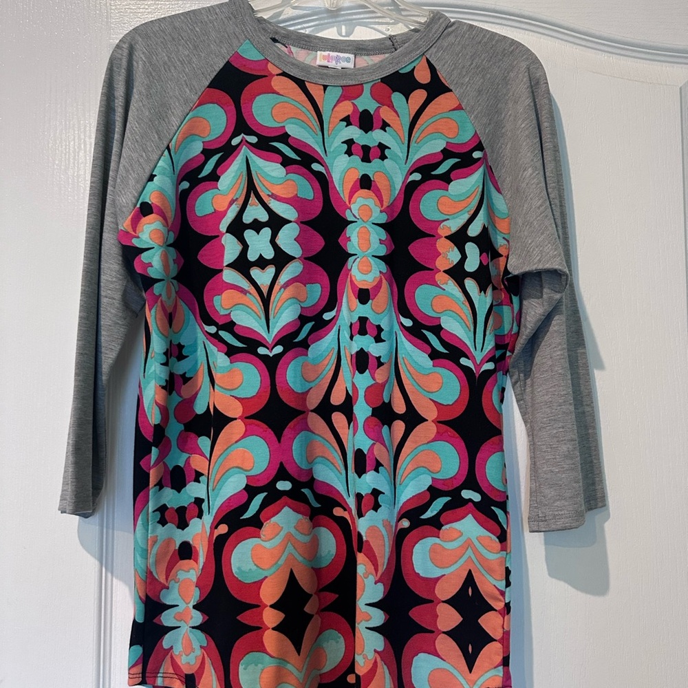 LuLaRoe baseball tops